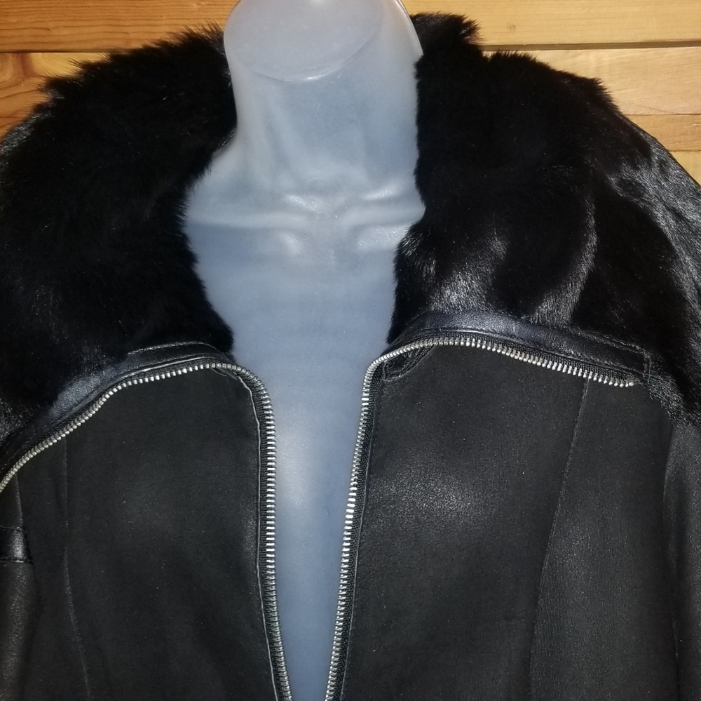 Black Trench Coat with Faux Fur Collar - Classic Women's Outerwear